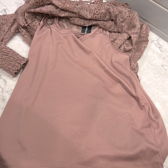 *NWT* Cable & Gauge Lace Long Sleeve Top 🎀 NWT Size Medium - Picture 4 of 8